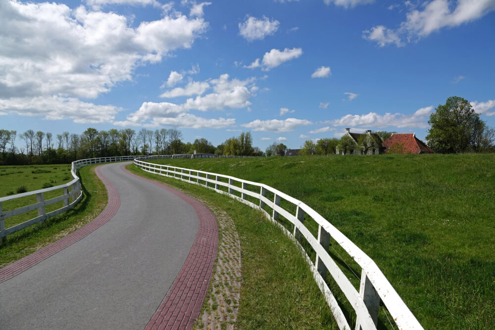Aduarderzijl langs Reitdiep