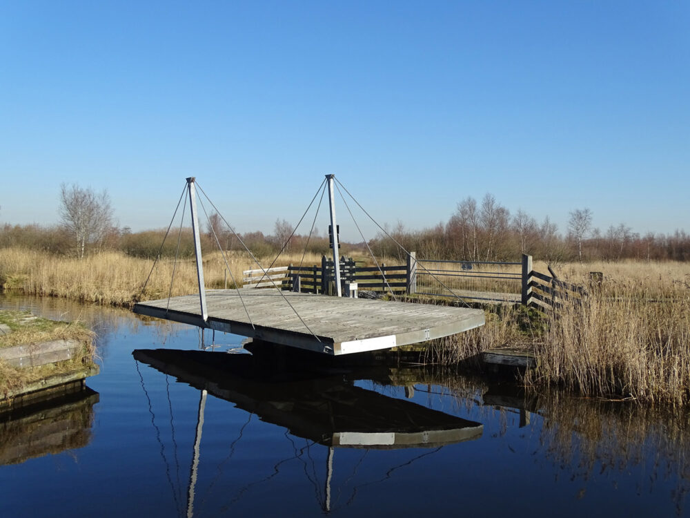 Brug naar Sippenfennen (Bûtenfjild)