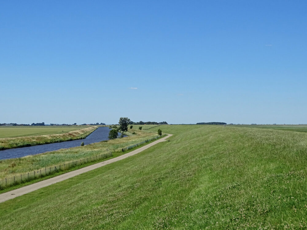 Dijk langs Dollard (zuidkant)