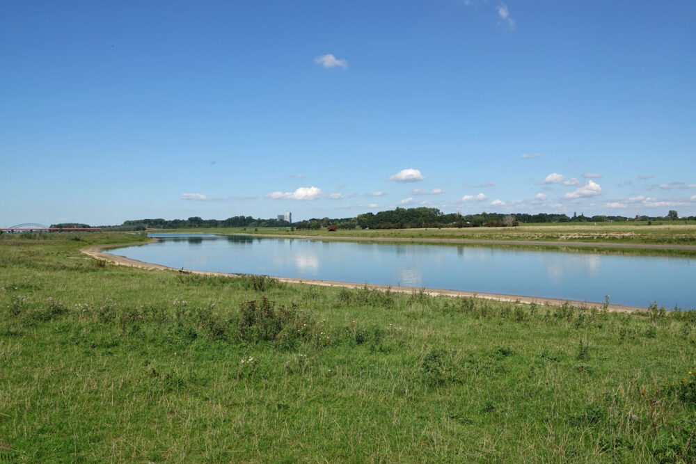Nevengeul langs IJsssel (Hoenwaard)