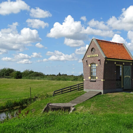 Oud gemaaltje langs Tjeukemeer