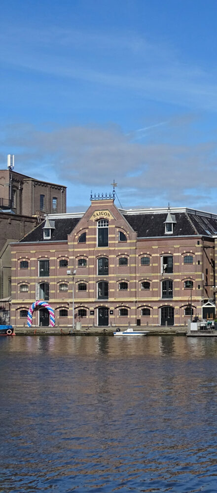 Pakhuizen van Rijstpellerij Hollandia te Wormerveer (Zaanstreek)